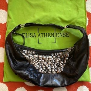 Eliza Atheniense Banana Croissant leather bag